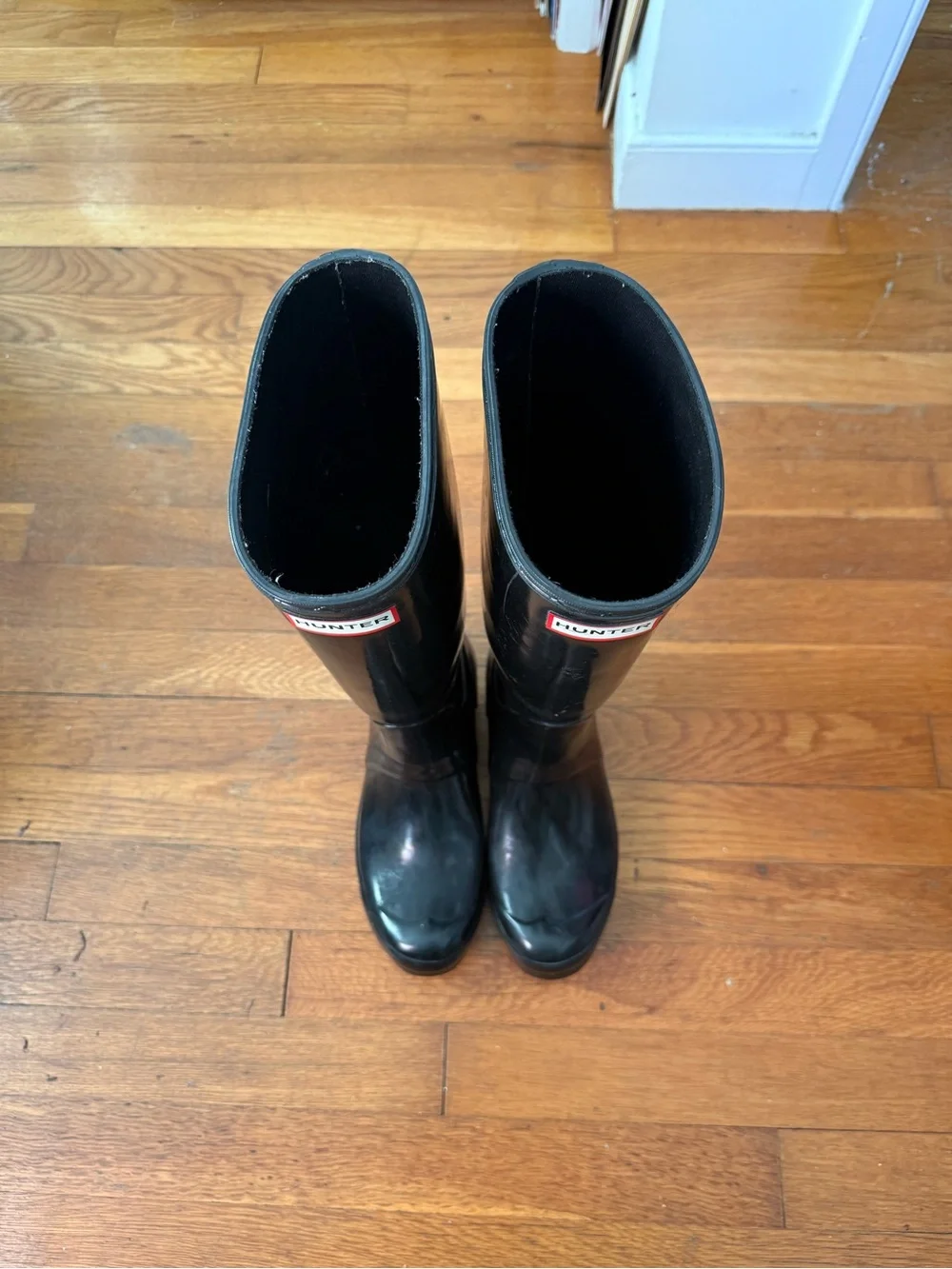 Hunter Black Tall Gloss Rain Boots with Red Logo